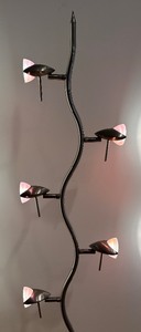 lot 21 image: Cool Curvy Modern Floor Lamp