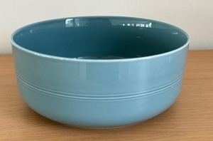 lot 36 image: Crate and Barrel Hue Collection Serving Platter and Serving Bowl