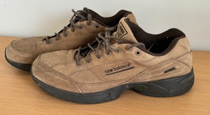 lot 45 image: Pair of Mens New Balance Shoes Size 16