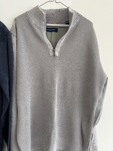 lot 54 image: Two Mens Tommy Bahama Half Zip Pull Overs
