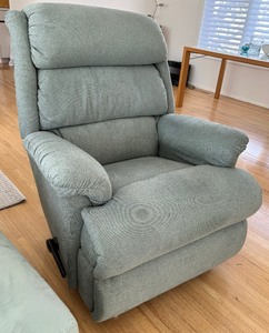 lot 19 image: Upholstered  Recliner