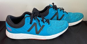 lot 101 image: Mens New Balance Running Shoes, Size 16