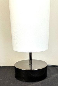 lot 112 image: Seaside Village Touch Table Lamp