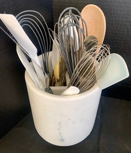 lot 128 image: Great Variety of Classy Kitchen Essentials including Marble Mortar and Pestle and More