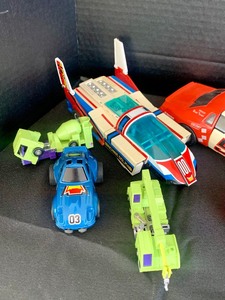 lot 130 image: Fun Lot of Transformers and Toy Cars and More