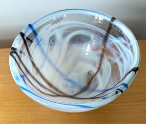 lot 165 image: Kosta Boda Art Glass Contrast White Bowl