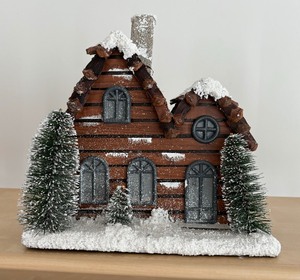 lot 204 image: Cozy Cabin Decorative Figuirne and Two Department 56 Ornaments