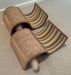 lot 208 image: Cat Stand and Two Wicker City Cat Toys