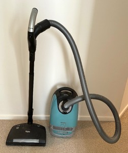 lot 131C image: Miele Vacuum