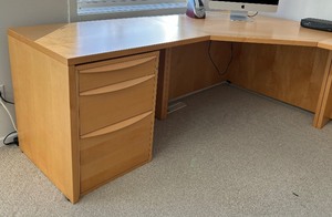 lot 222 image: Modern Style Wooden Desk with File Cabinet on Casters