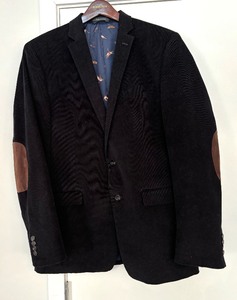lot 88A image: Four Classy Mens Sport Coats