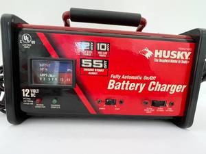 lot 268 image: Husky Fully Automatic Battery Charger Model HSK074HD