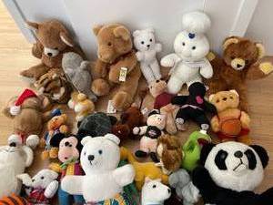 lot 269 image: Variety of Adorable Plush Animals