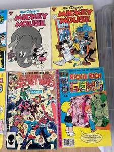 lot 283 image: Ten Vintage Comic Books Including Marvel, Harvey and Gladstone