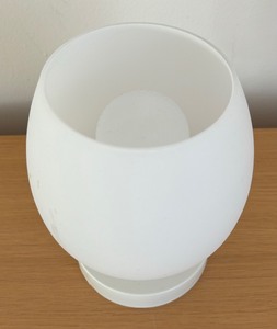 lot 235 image: Pretty Petite Glass Table Lamp by Jadens