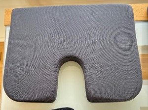 lot 302 image: Comfortable Chair Pads