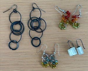 lot 323 image: Grouping of Beautiful Earrings