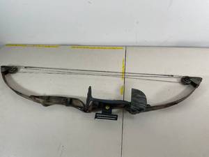 lot 13 image: Cobra Compound Bow