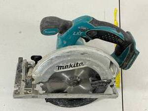 lot 15 image: Makita XSS02 Cordless Circular Saw