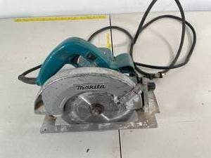 lot 16 image: Makita 5007F Circular Saw Plug In