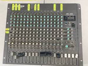lot 20 image: Samson MPL 2242 Mixing Board