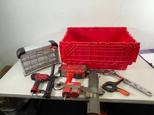 lot 110 image: Nail Guns Etc