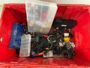 lot 111 image: Electricans grab bag Box
