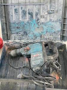 lot 129 image: Bosch 11236VS Hammer Drill