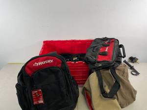 lot 152 image: Box of Bags