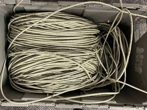 lot 164 image: Box of Electrical cable and hooks