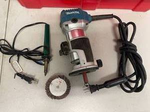 lot 221 image: Makita Router