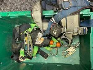 lot 268 image: Tree Trimmer Harness