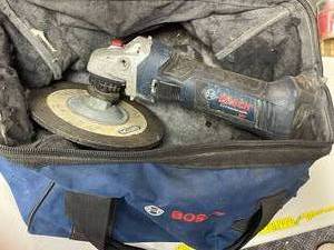 lot 276 image: Bosch Grinder in Bag