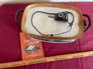 lot 284 image: Faberware Electric Pan