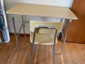 lot 14 image: Student Desk with Chair