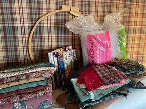 lot 262 image: Thimbleberry Flannel Fabric, Quilting Books and Barring