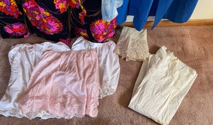 lot 307 image: Vintage Womens Dresses & Slips