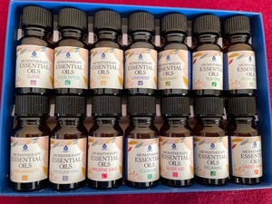 lot 282 image: Pursonic 14 Pack Aromatherapy Essentials Oils Collection