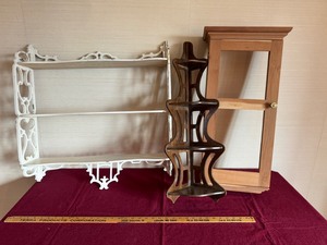 lot 76 image: Variety of Decorative Shelves