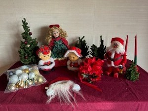 lot 85 image: Christmas Collection-small treesdollscandlesticks