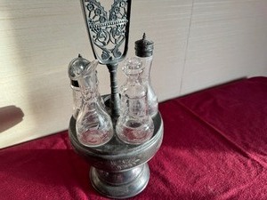 lot 93 image: Antique Cruet Set