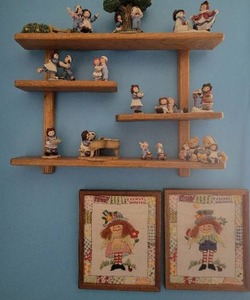 Raggedy Ann figurines & pictures