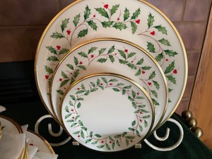 Eight Place Setting of Lenox Holiday Dishes