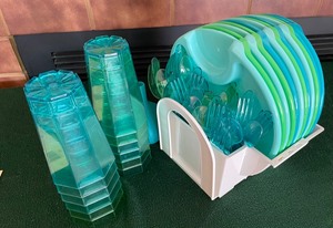 Pampered Chef Picnic Kit with plates, silverware,  glasses and funnels