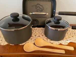 Pampered Chef Panini Pan Along with 4 quart & 2 Quart Nonstick Sauce Pots with Bamboo spoons