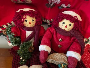 Raggedy Ann & Andy Holiday Collection