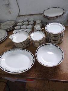 lot 36 image: Crown Ming Fine China by Jian Shiang