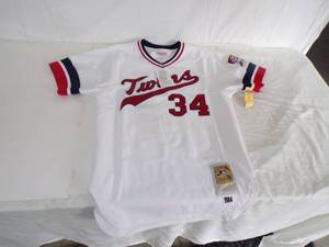 lot 43 image: 1984 Minnesota Twins - Kirby Puckett Jersey New With Tags - Size 44
