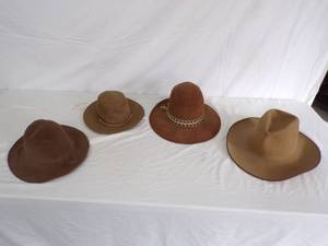 lot 47 image: Felt Hats - 4