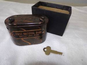 lot 83 image: 1st National Bank of Battle Lake - Vintage Child Bank with Key